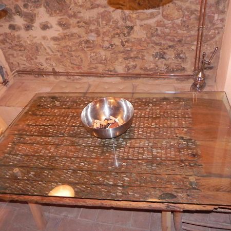 BAIX EMPORDÀ. Increíble casa en pueblo medieval Cruïlles Exterior foto